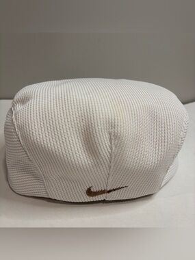 Vintage Nike Golf Newsboy Hat Cap Tiger Woods White Swoosh Size Medium